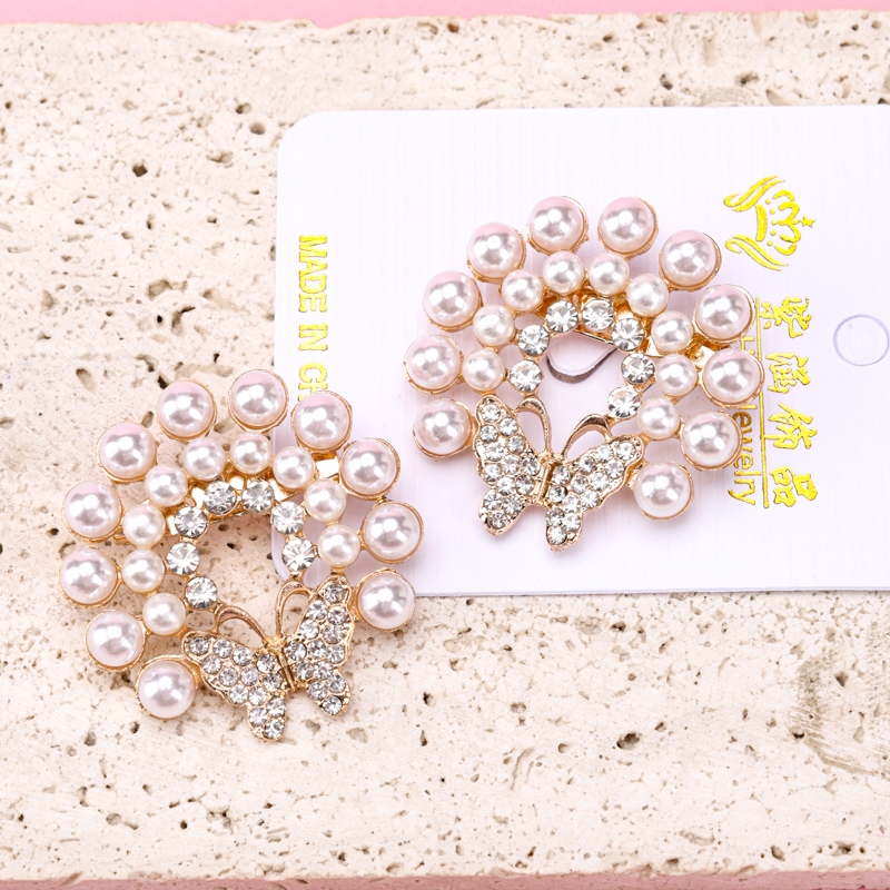 Broche de Mariposa de Cristal de Perlas 3