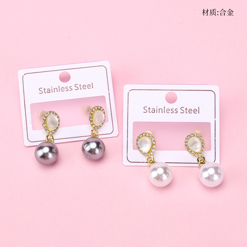 Pendientes de Perlas de Ojos Largos
