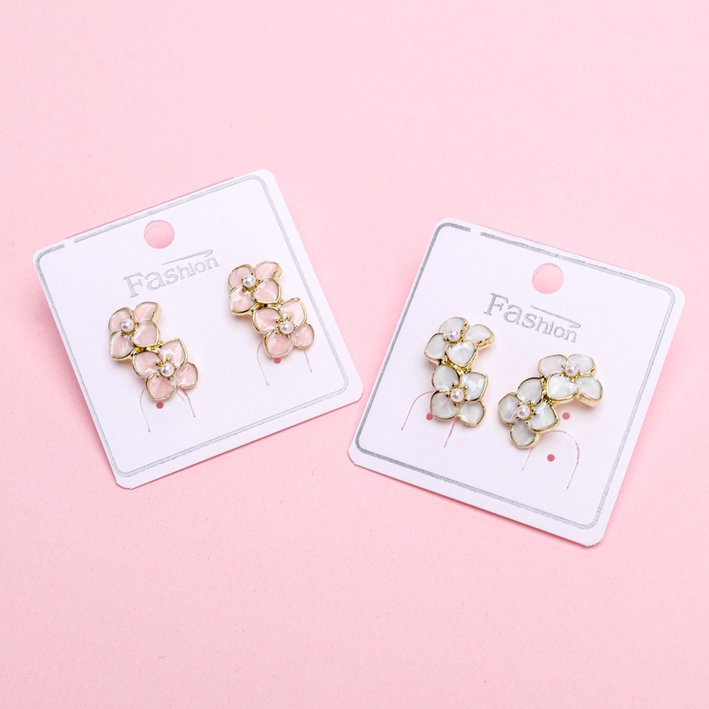 Los Dos Pendientes de Gota de Aceite de Camellia 3