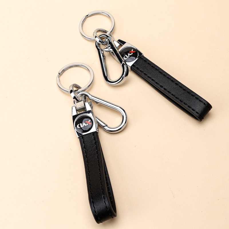 A818 Cadena de Llave de Cuero Negro (Color Cromo) 4