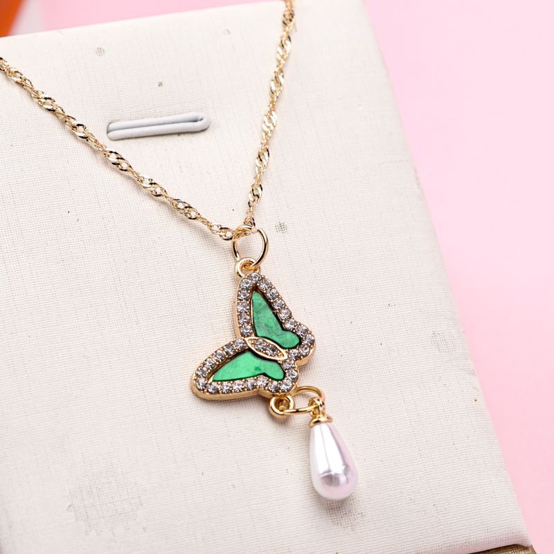 Collar de Mariposa de Diamante de Perlas 4