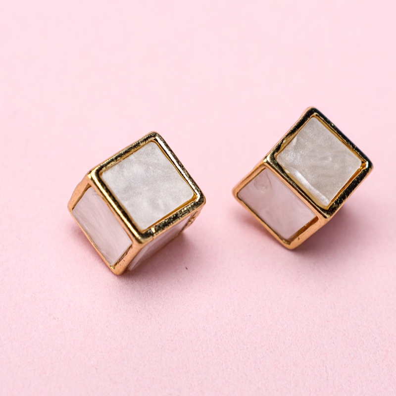 Pendientes Cuadrados Simples y de Moda 3