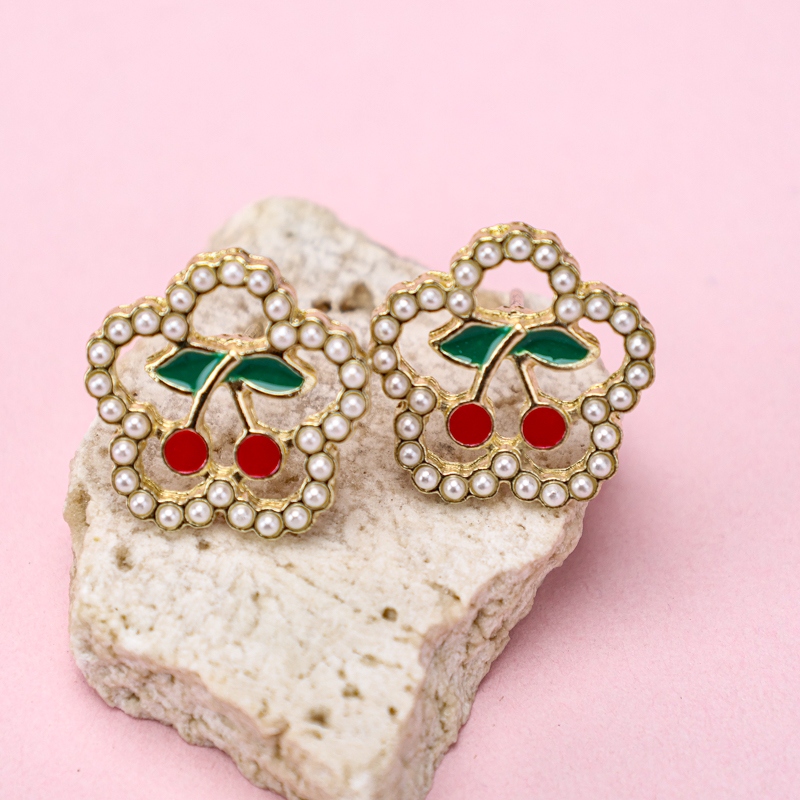 Drip Cherry Lucky Grass Stud Pendientes 3