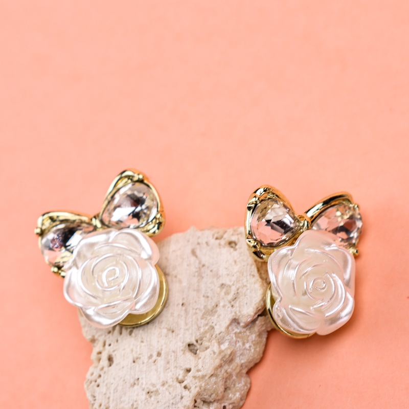Long Zircon Bow-tie Flower Stud Pendientes 3