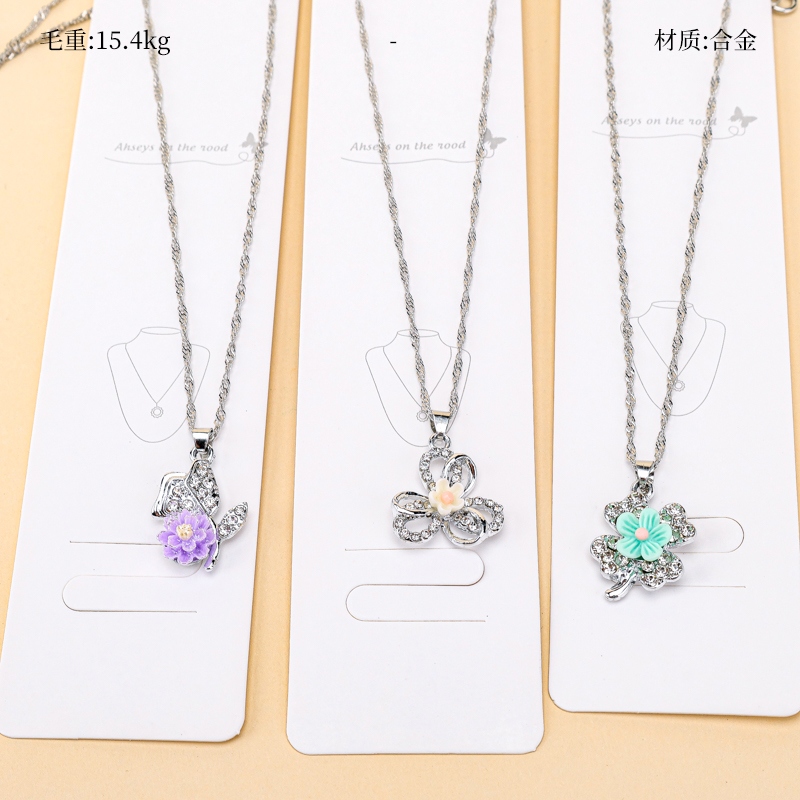 Nuevo Collar Colgante de Flores de Diamante
