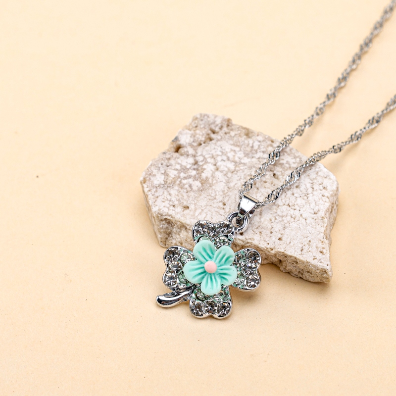 Nuevo Collar Colgante de Flores de Diamante 3