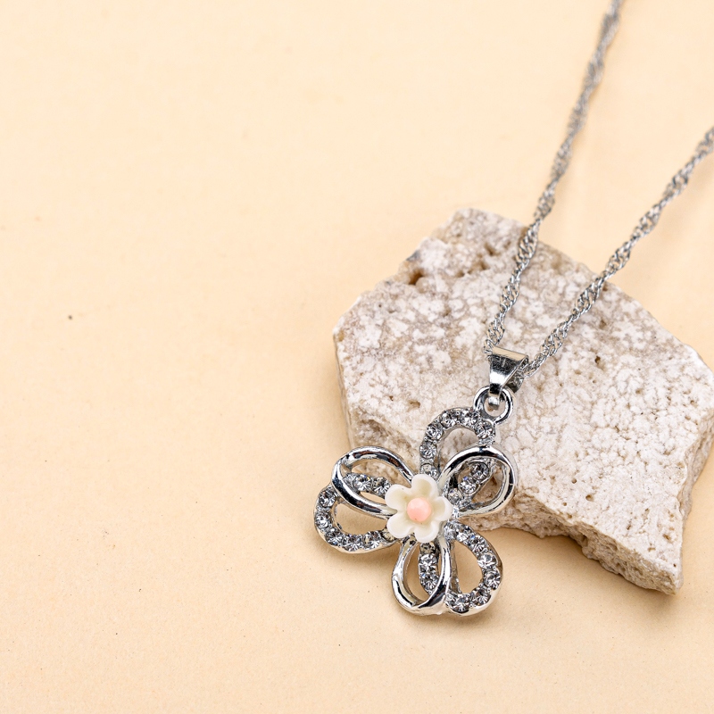 Nuevo Collar Colgante de Flores de Diamante 4
