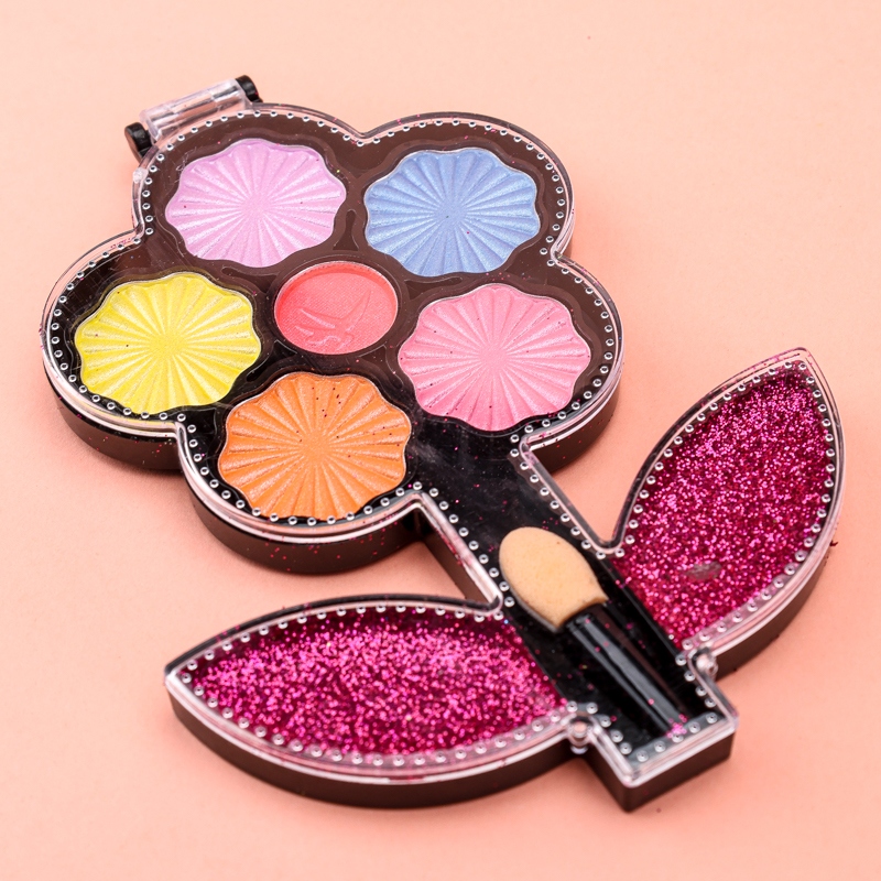 8833 Flower Plate Eye Shadow 4