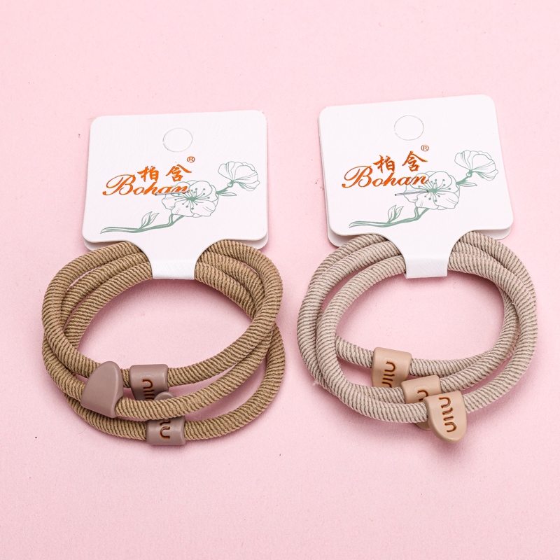 Tres Accesorios de Curry Strand 3