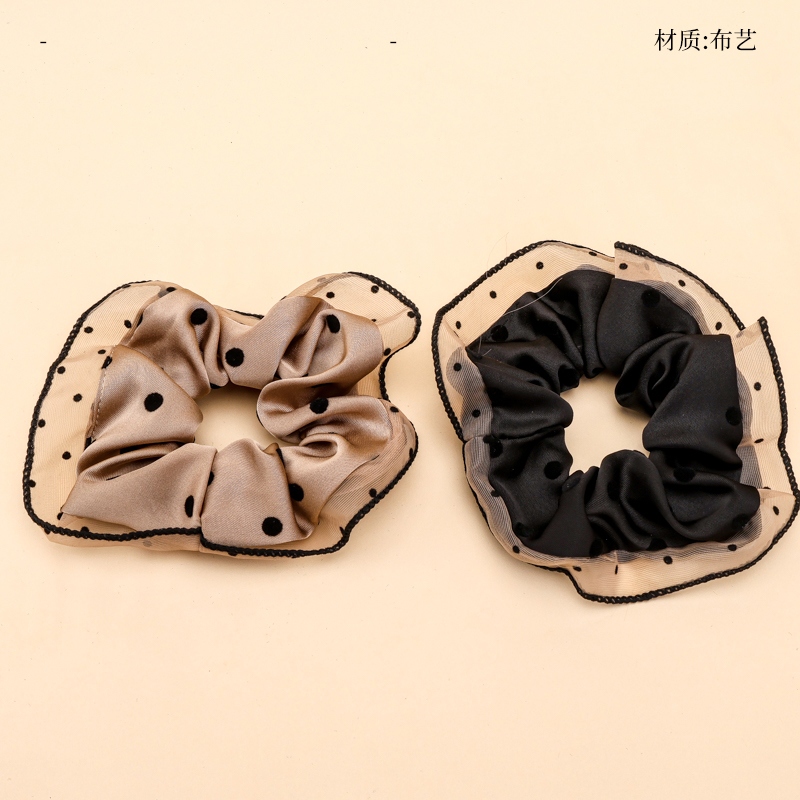 Dark Dips Lace Bowel Circle