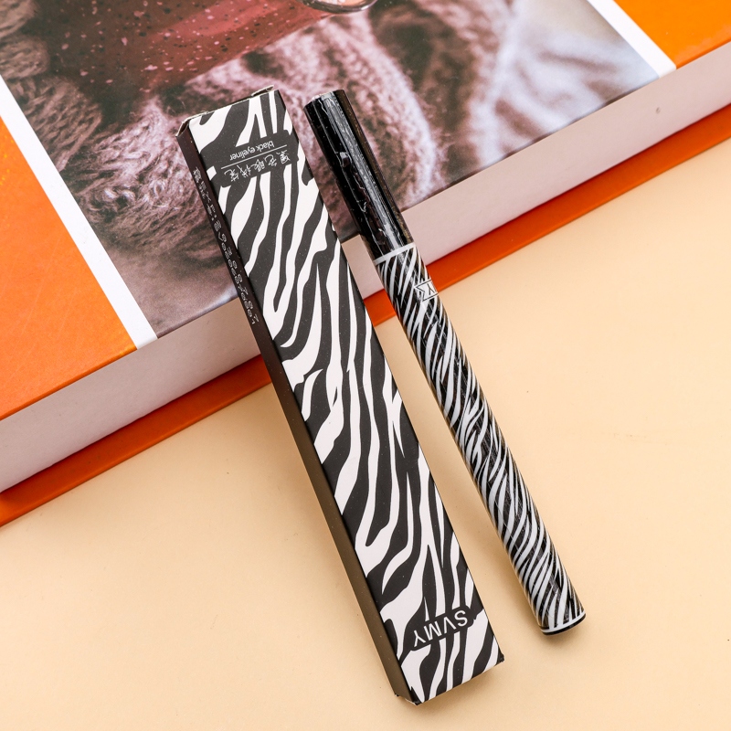 907 Eyeliner 3