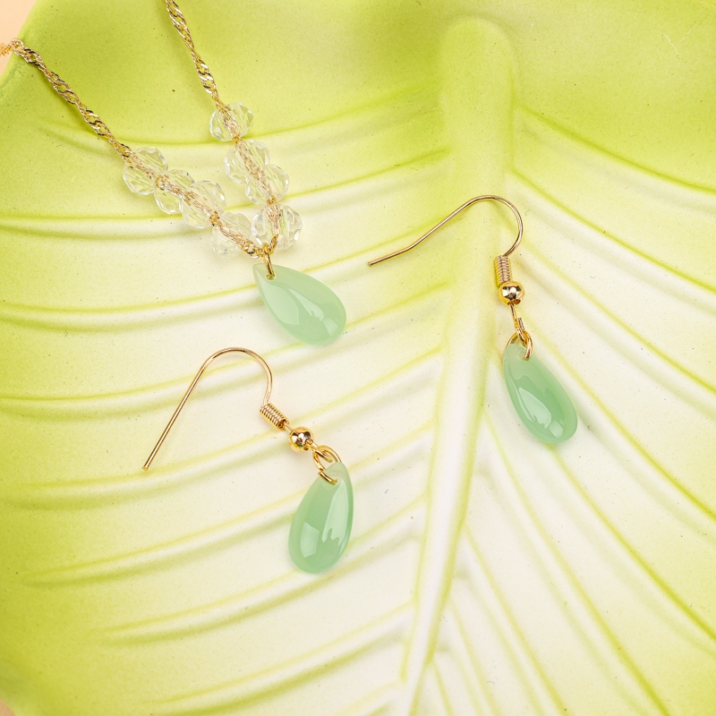 Imitación Jade Colgante Pendientes Combinación de Collar 4