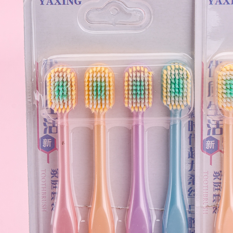 0477 Tooth Star Four Toothbrushs 3