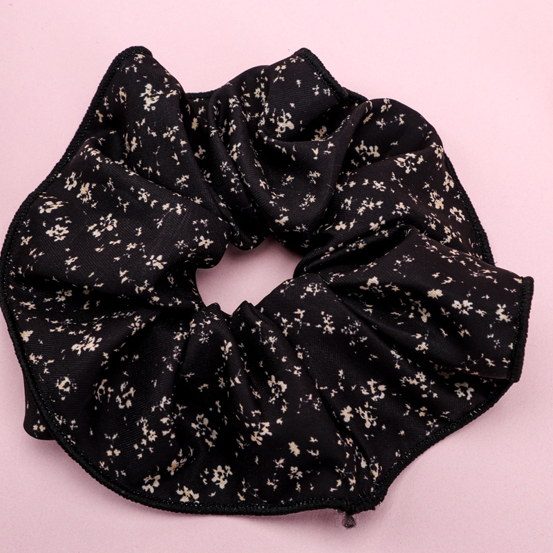 Nuevo Círculo Floral Hovered 4