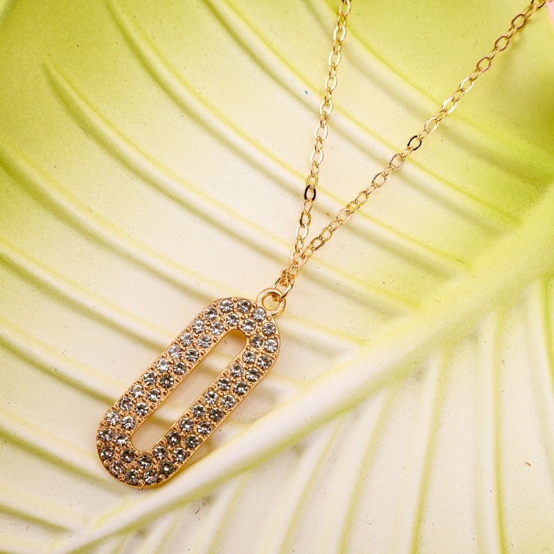 Pondré un Anillo Con un Anillo de Uñas de Cadena 4