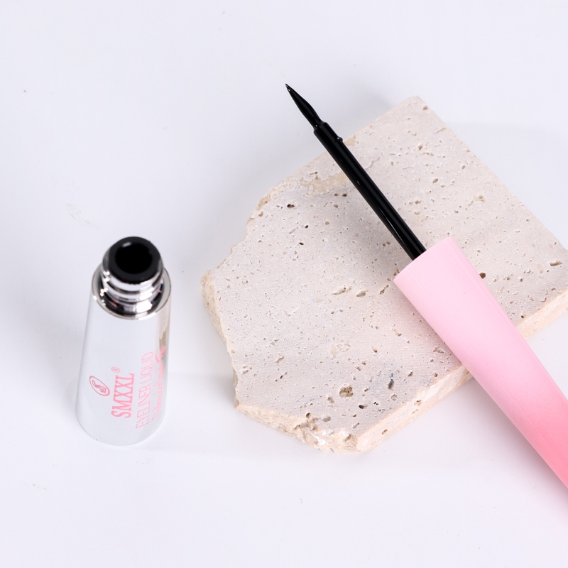 SLF8508 Lápiz Eyeliner 4
