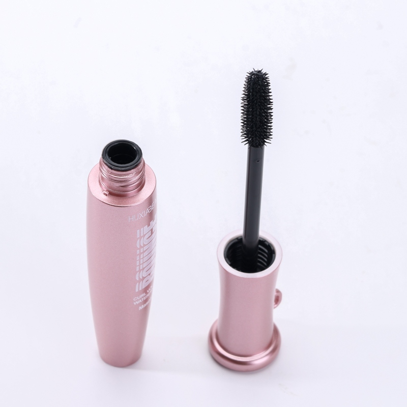 8667 Mascara 4