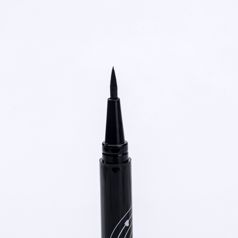 952 Eyeliner Boxeado 4
