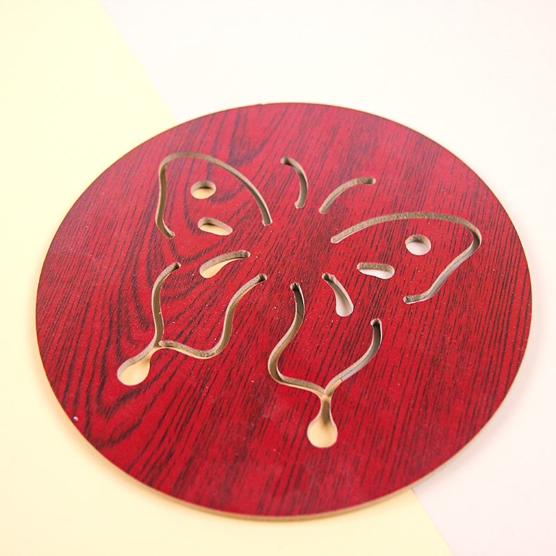Aislamiento de Calor de Madera Roja 4