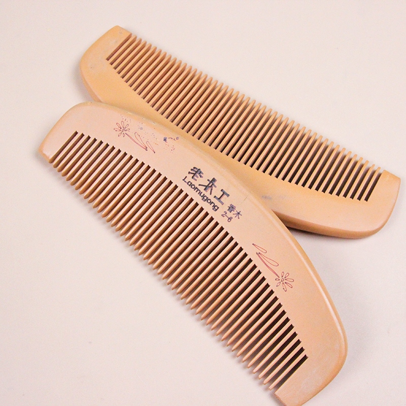 Sandalwood Comb (Crescent) 2