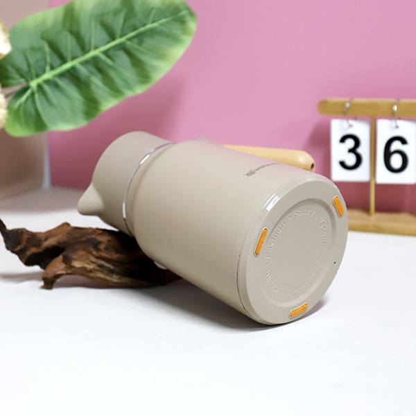 304 Mango de Madera Guishi Aspiradora 1.5L 4