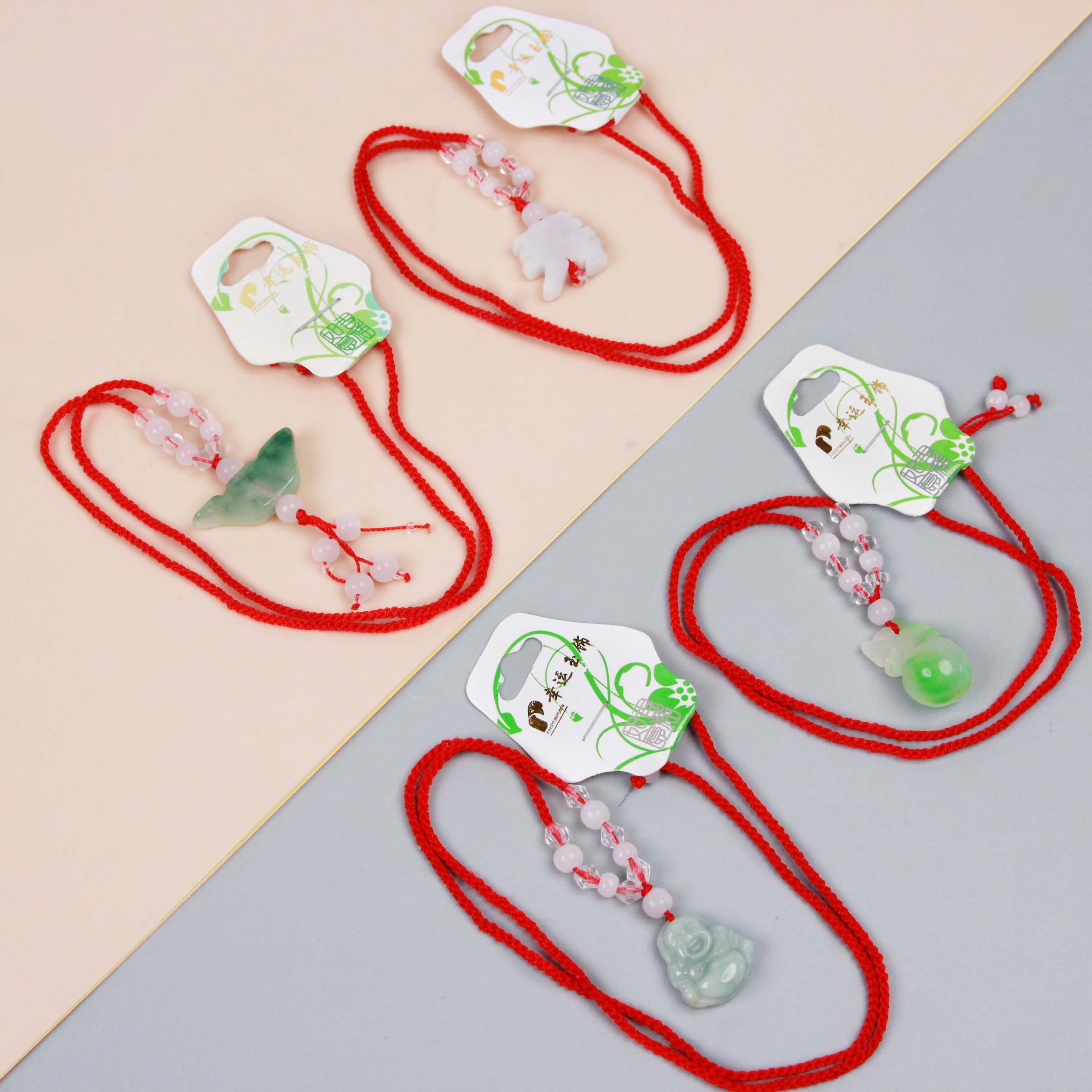 Collar de Colgante de Jade Tejido de Cuerda Roja 3