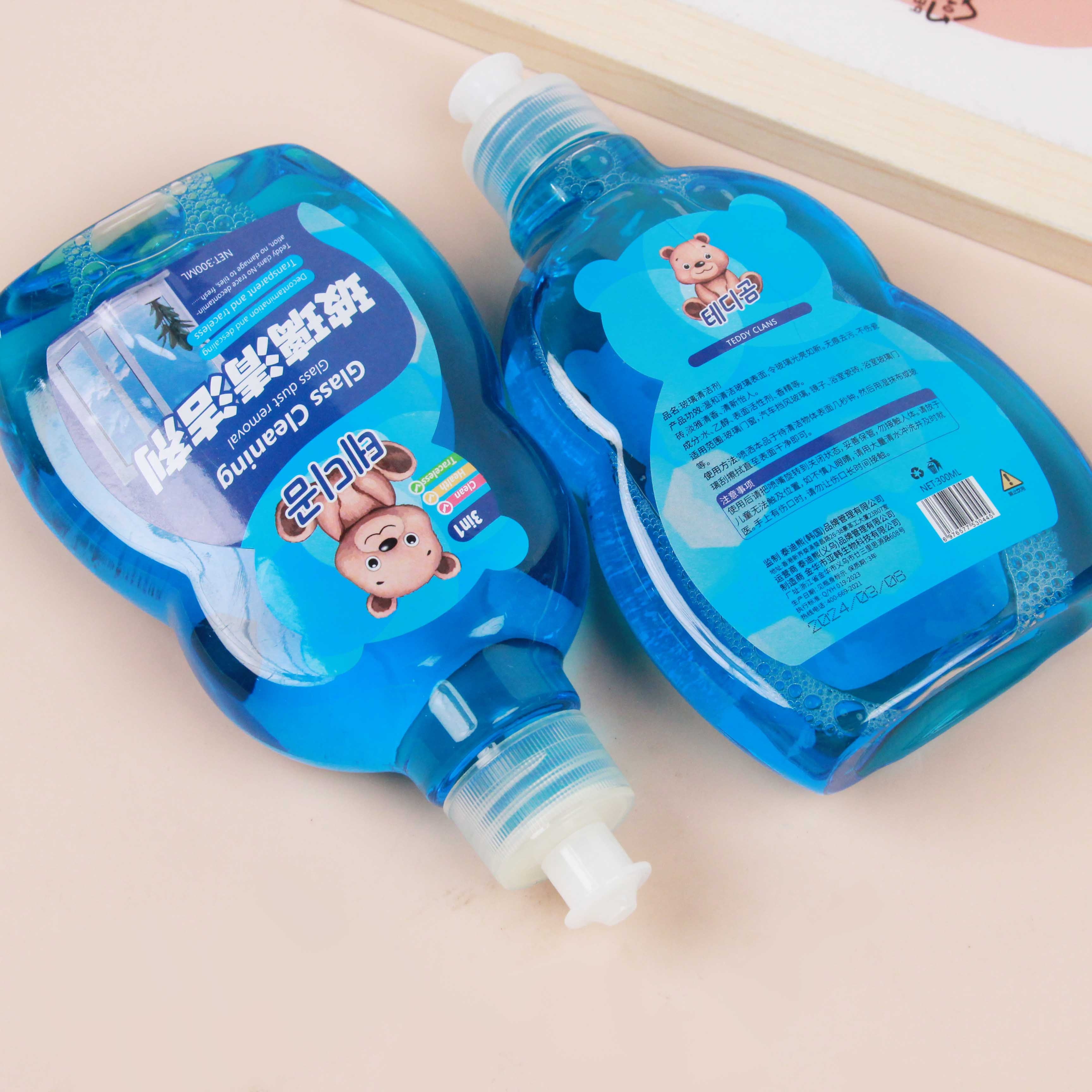 Teddy Bear-glass Cleaner 300lm (Including Lift-up Cap) 2