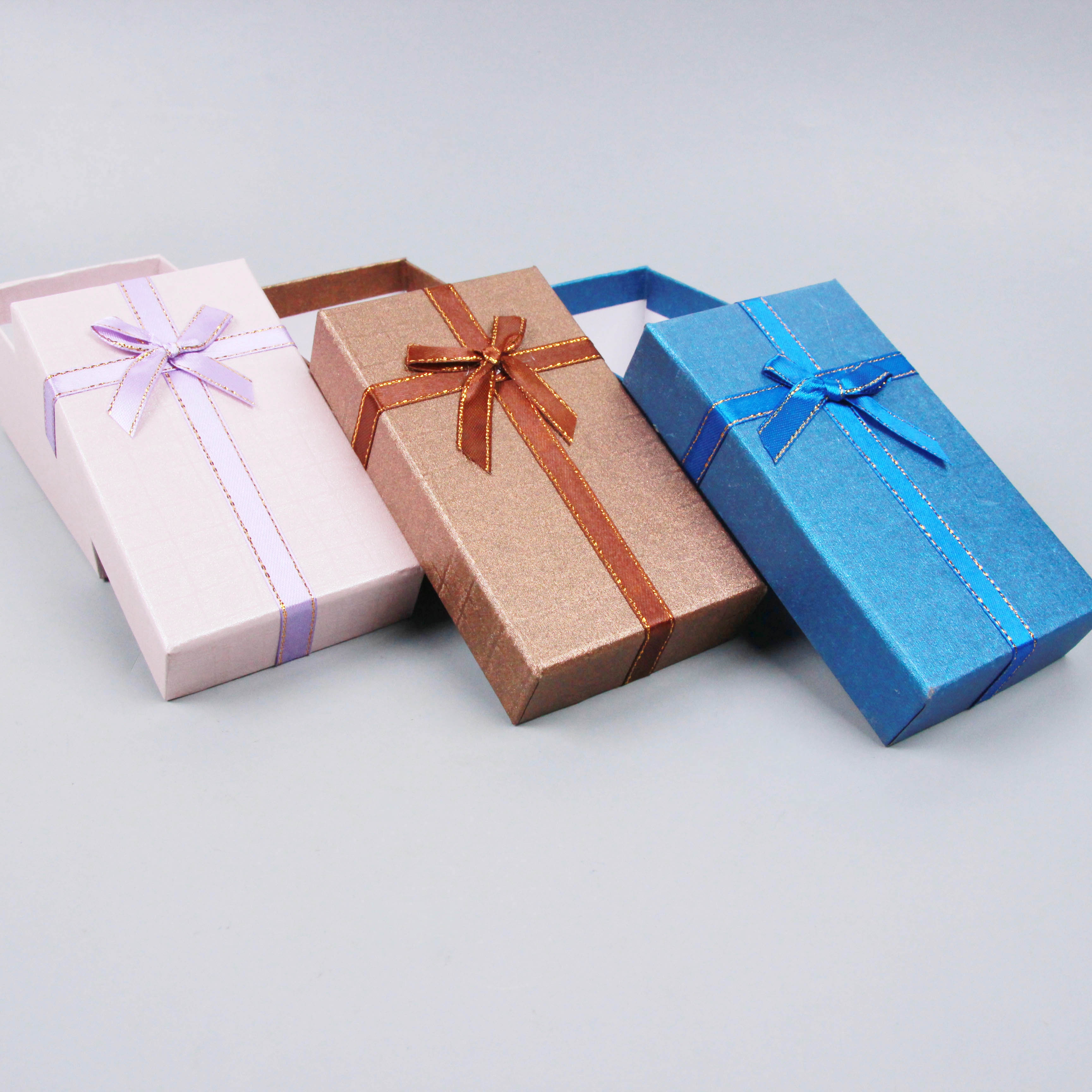 Caja de Regalo Rectangular de Corbata de Arco (14*8cm) 3