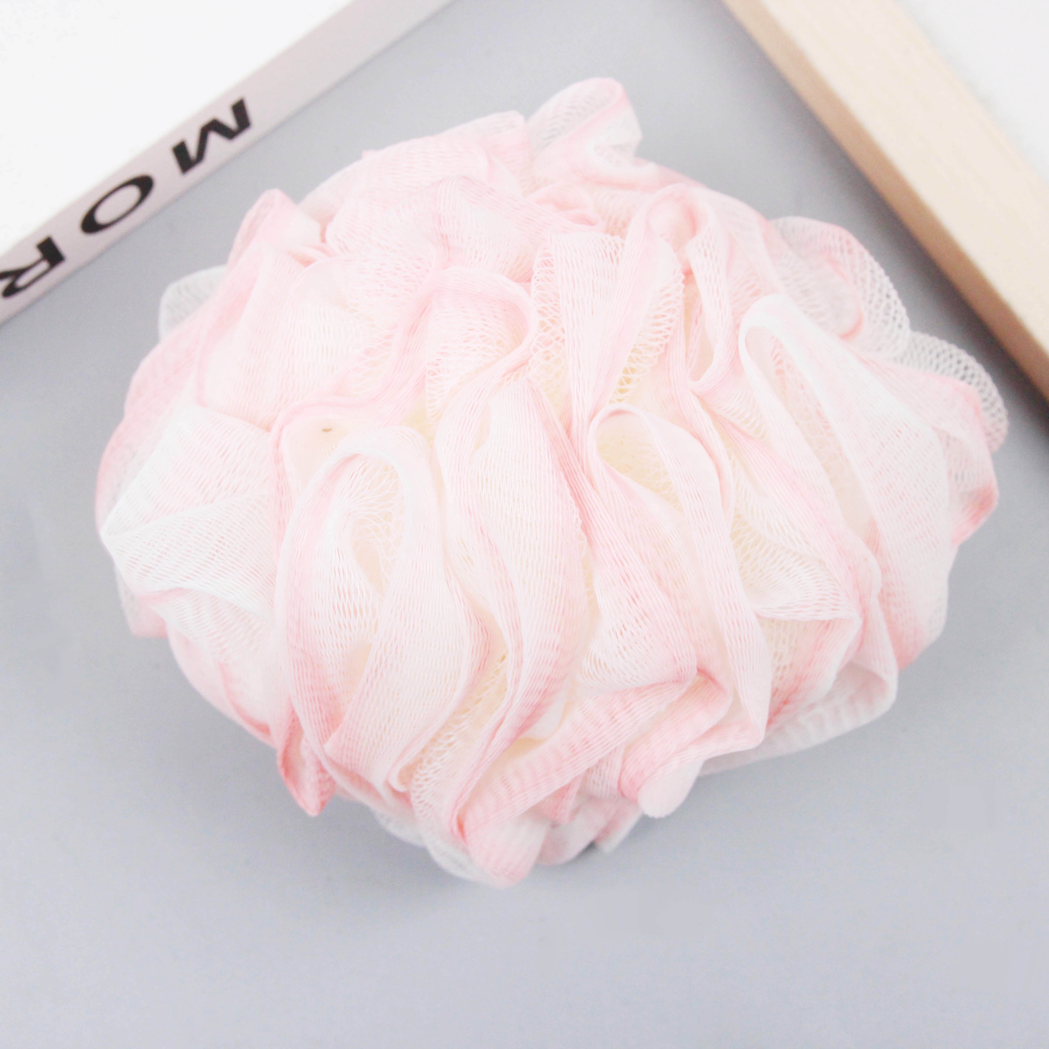 Cubo de Flores de Baño de Tres Colores 3