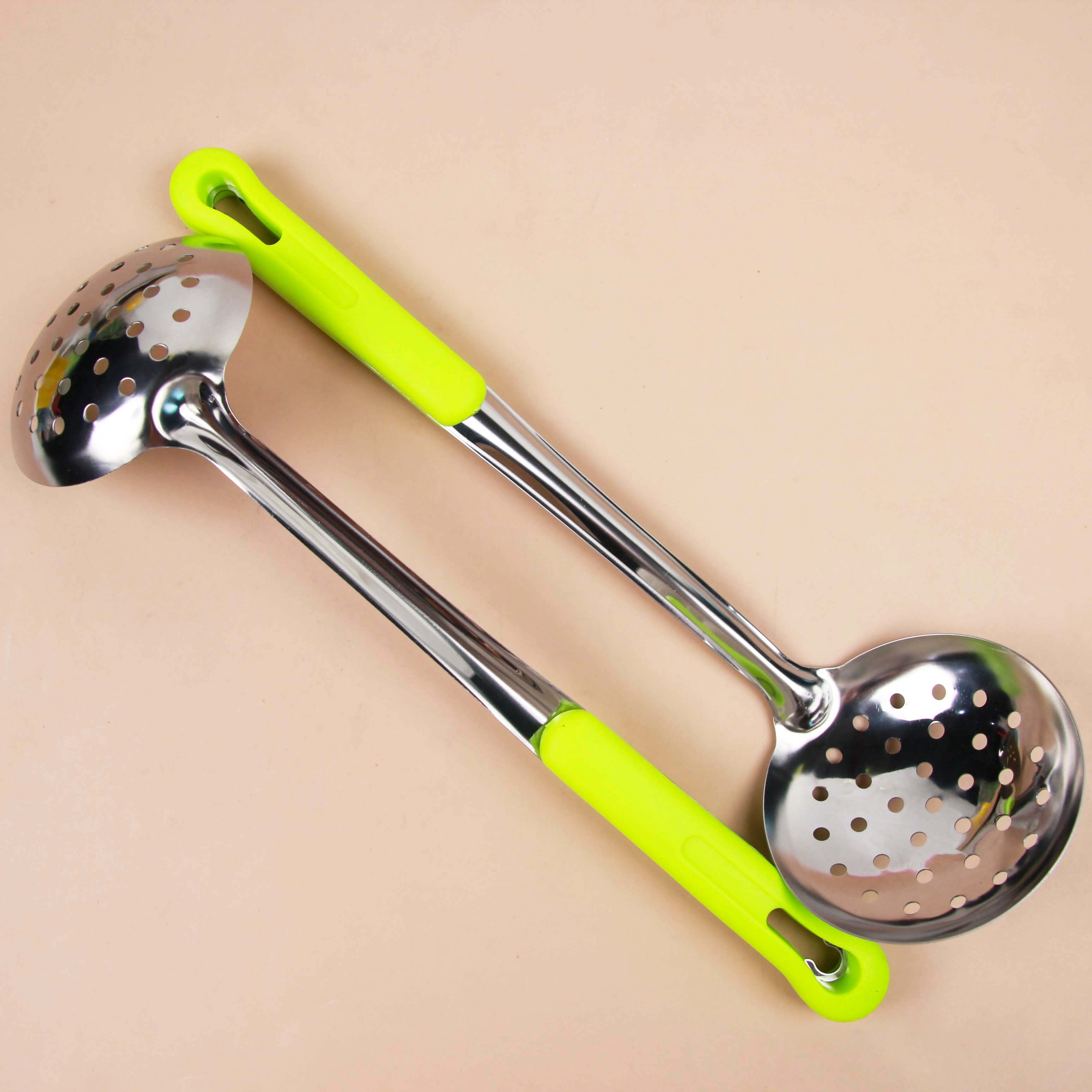 08 Green Handle Auspicious 10 Colander 2