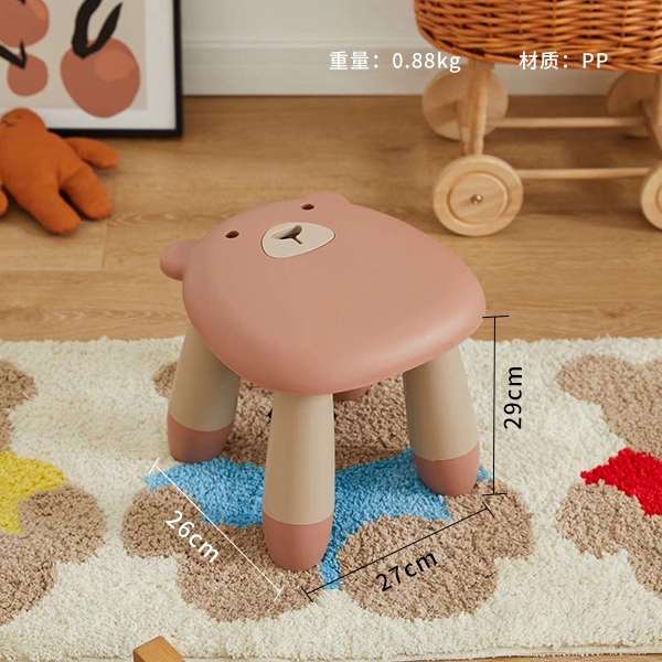 0638 Bear Stool 3