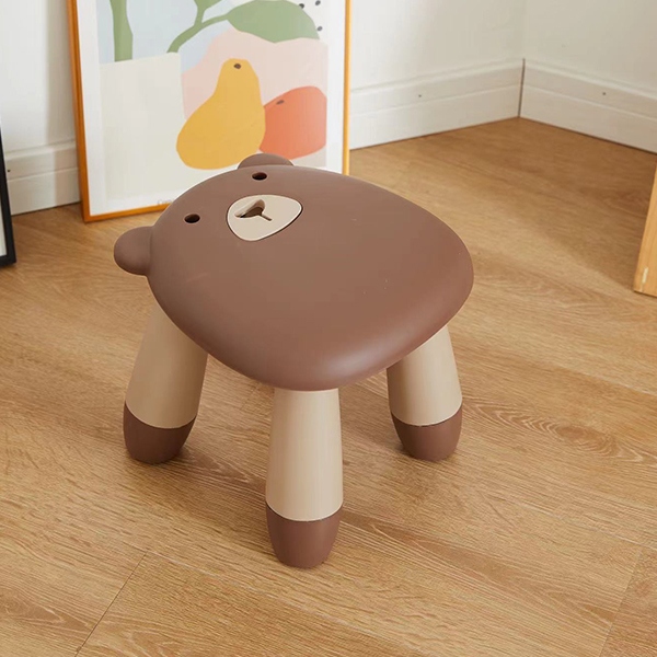 0638 Bear Stool 5